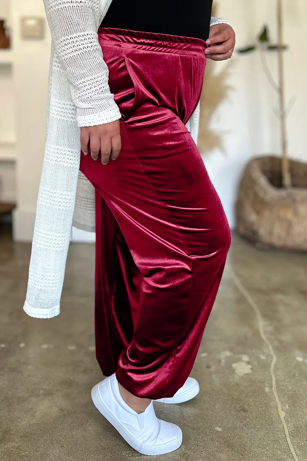 4cbb45b1-fb67-4af8-8a96-ad0700b470e9-Max